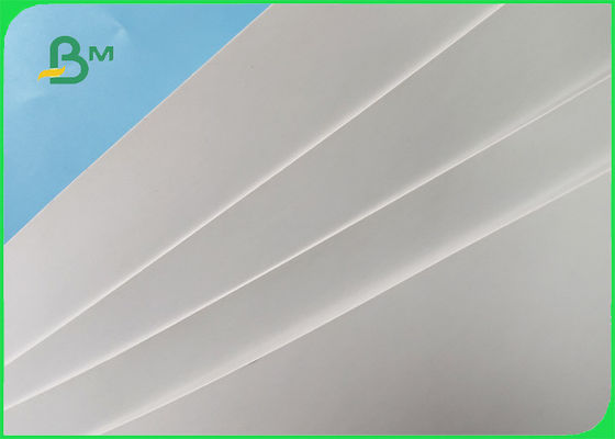 Papier de carte d'ART de FSC C2S/Couche 300GSM de papier dans les rames 23 * 35 pour l'affiche