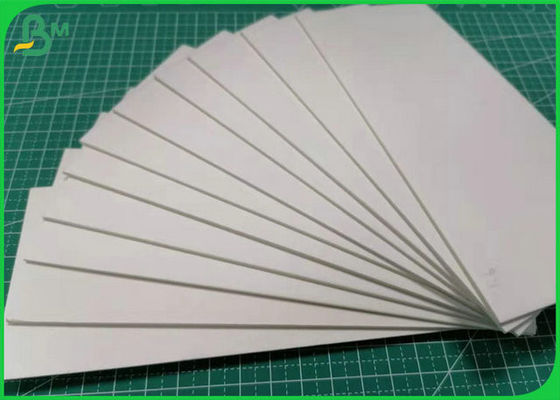 Pâte de bois pure de 100% feuille de papier d'absorbant de 0.3mm à de 3.0mm pour faire le caboteur